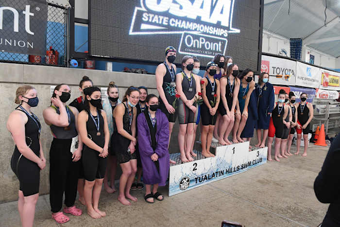 26.GIRLS-400-FREESTYLE-RELAY